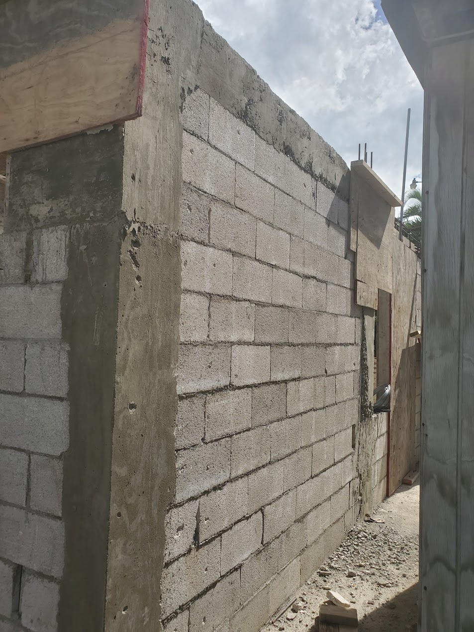 Concrete block masonry construction